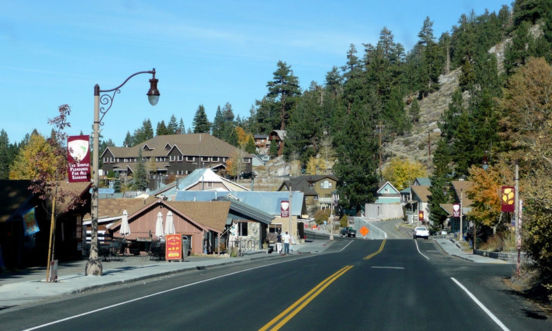 Driving into June Lake Village